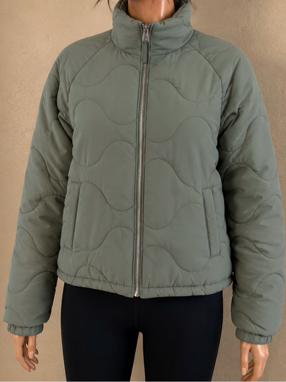 Universal Thread | Olive Green Quilted Puffer Jacket | Women’s Small